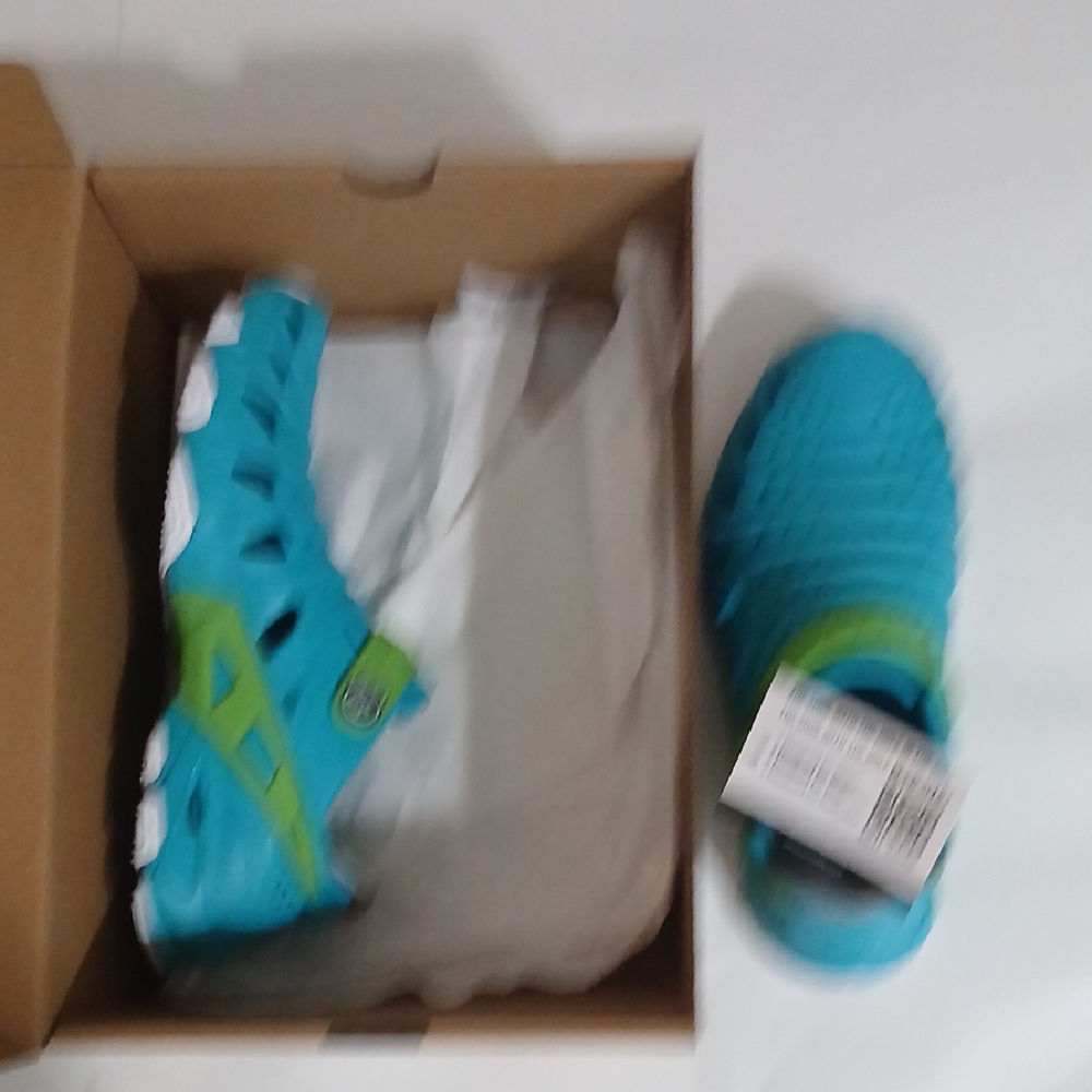 Size 4   Blue and Green Shoes UNISEX Every-Wear"Shoes